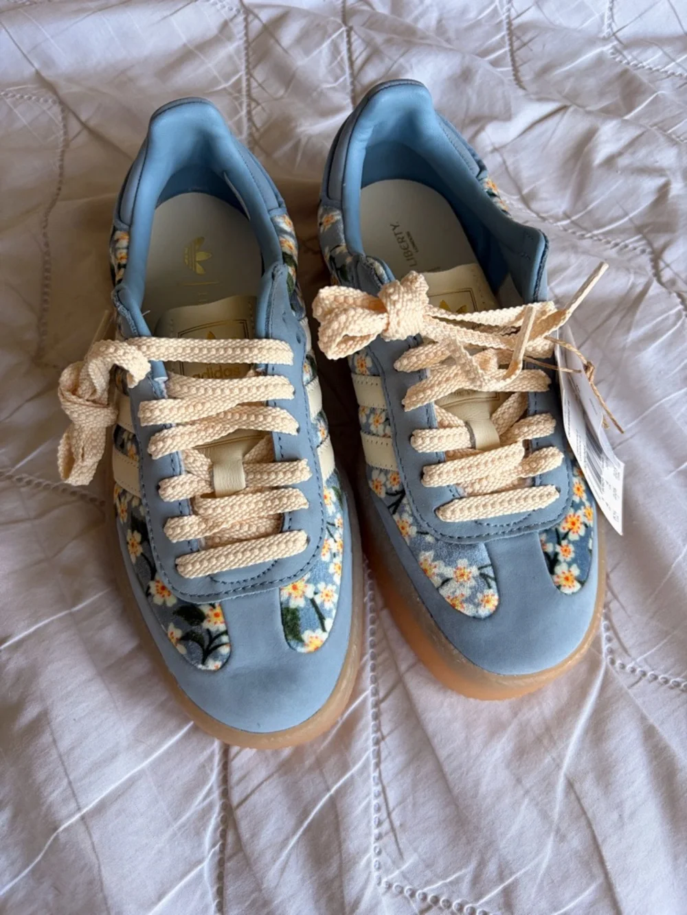 Adidas Samba Women’s Light Blue Floral Lace-Up Sneakers with Cream Laces - Picture 2 of 5